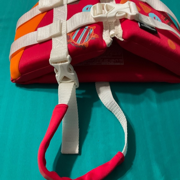 Stearns U.S. Coasr Guard approved ski vest.  K43 - Picture 2 of 6